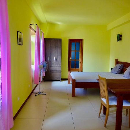 Apartment With Sea View Near The Beach And The Village Center! Тарафал Екстериор снимка